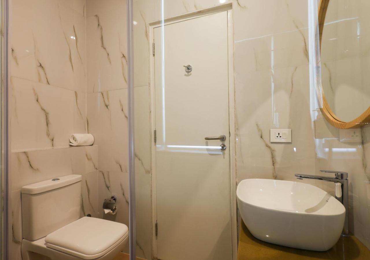 Bloom Hotel - Golf Course Road, Sector 43 Gurgaon Exterior photo