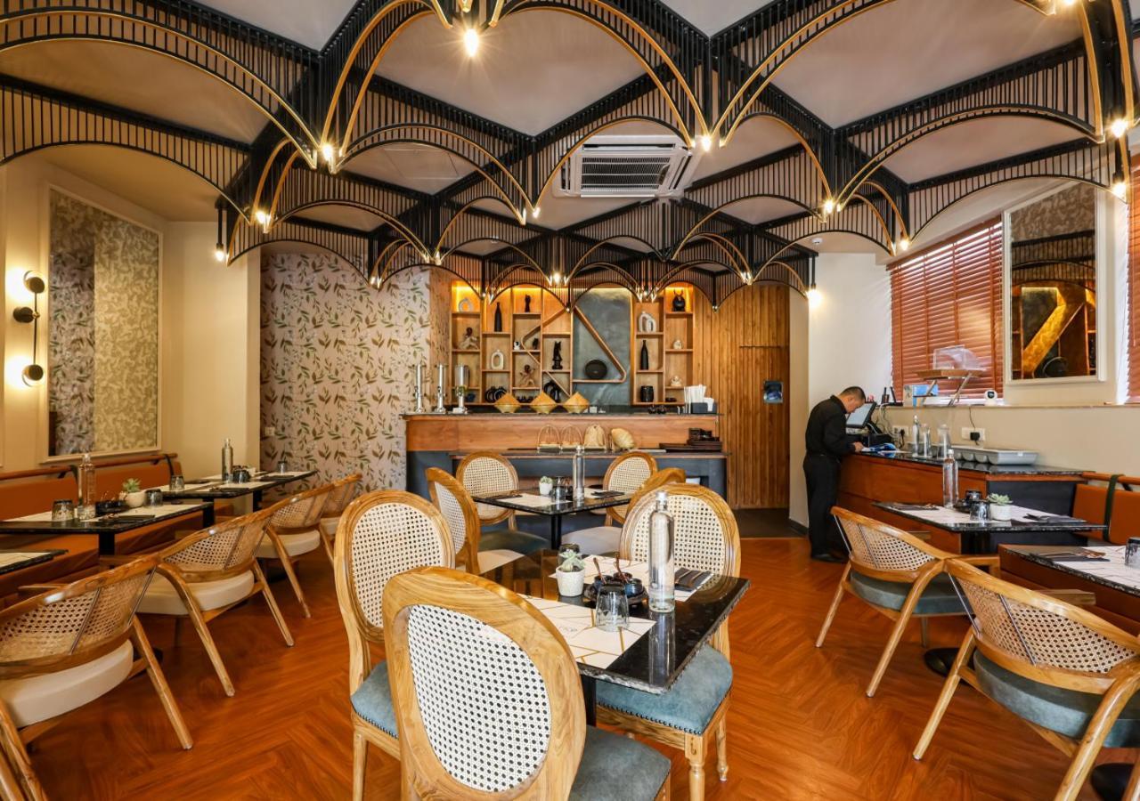 Bloom Hotel - Golf Course Road, Sector 43 Gurgaon Exterior photo