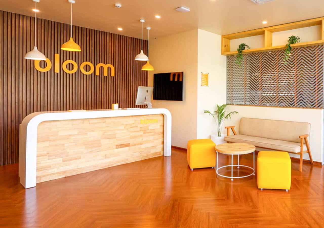 Bloom Hotel - Golf Course Road, Sector 43 Gurgaon Exterior photo